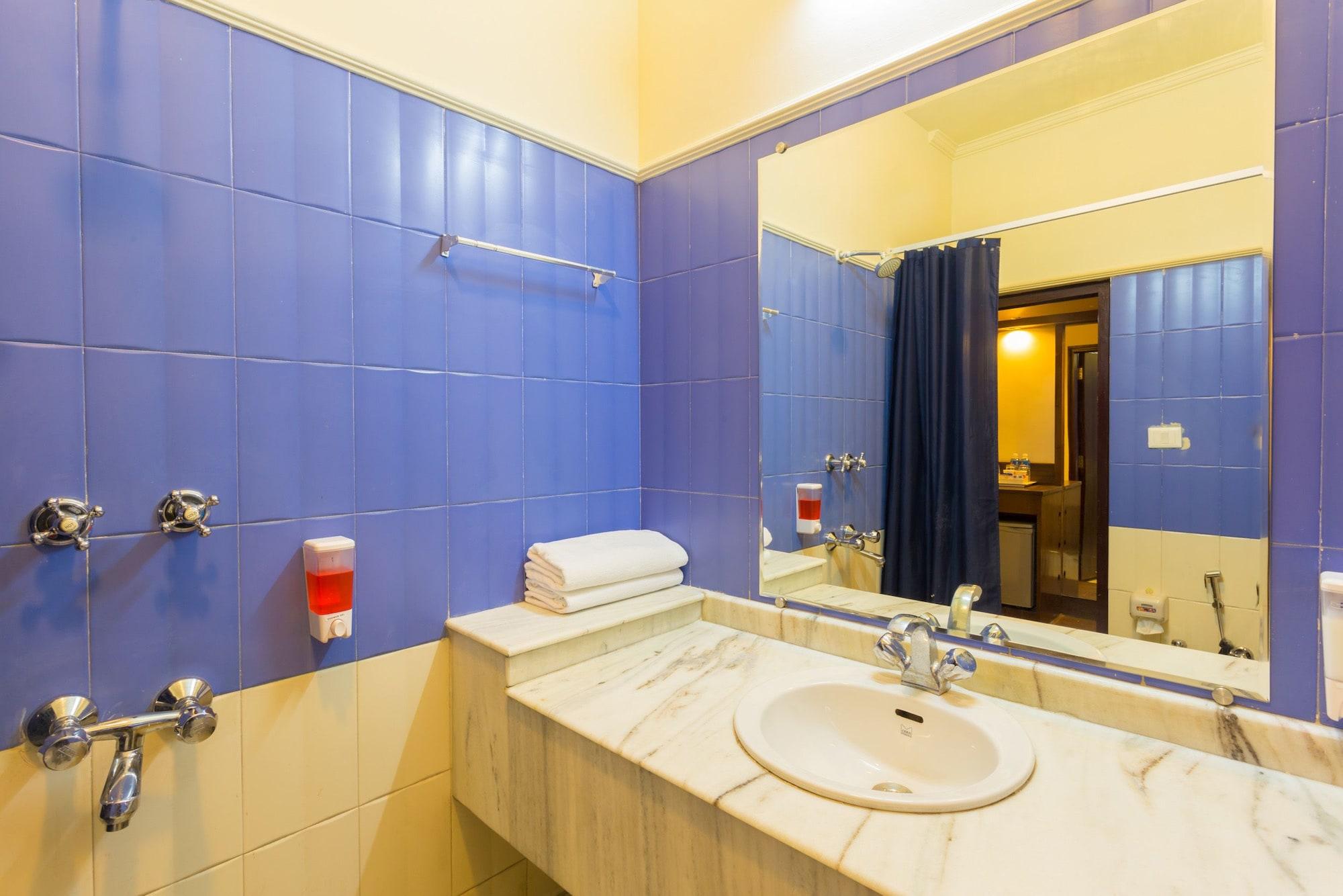 Hotel Katra à Katra  Extérieur photo